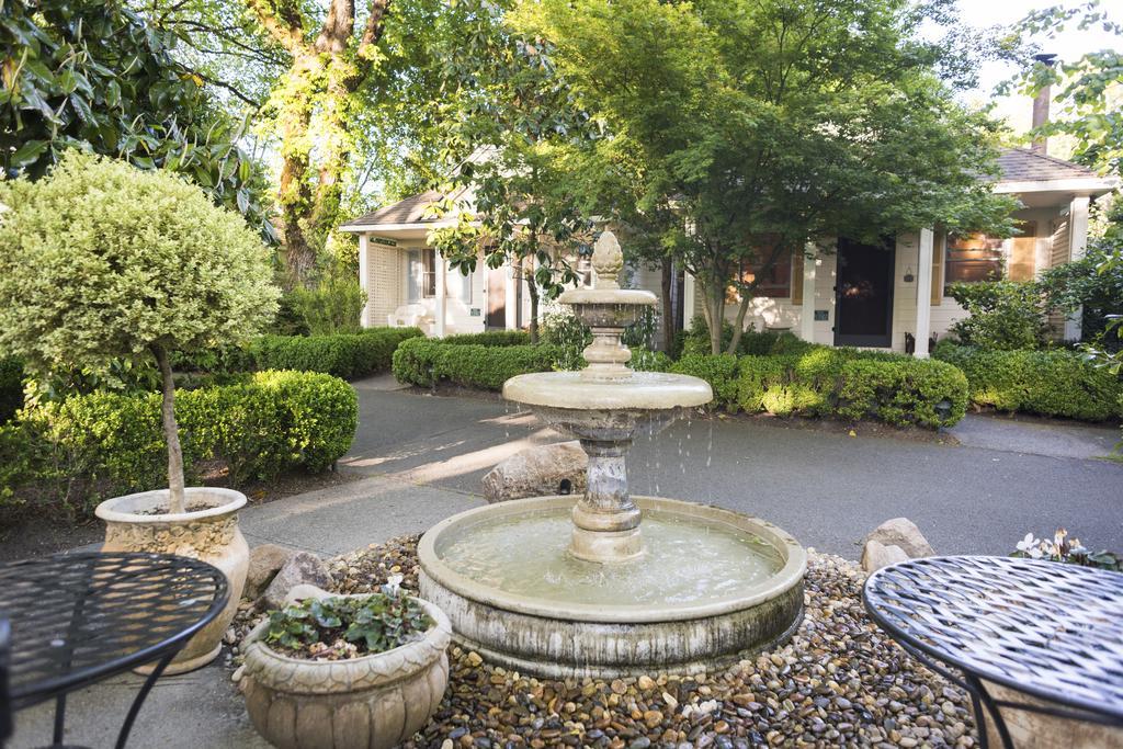 Cottage Grove Inn Calistoga Buitenkant foto